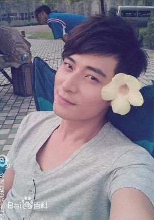 陈冠霖(Norman)冠霖哥打麻将、画画、及其他素颜照相册