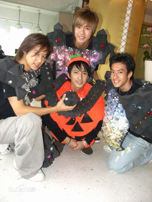 彭博劭(Peter)出席活动照壁纸壁纸