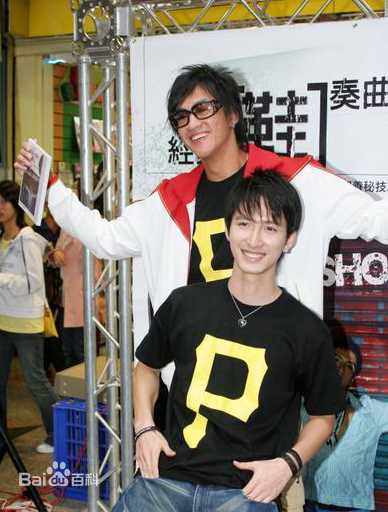 彭博劭(Peter)出席活动照壁纸壁纸