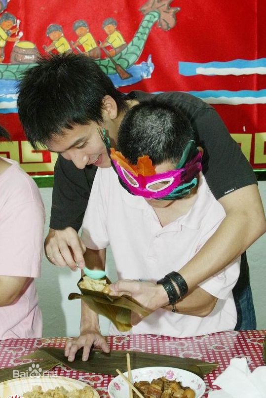 彭博劭(Peter)出席活动照壁纸壁纸