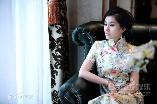 朱子岩艺术照性感图片图集