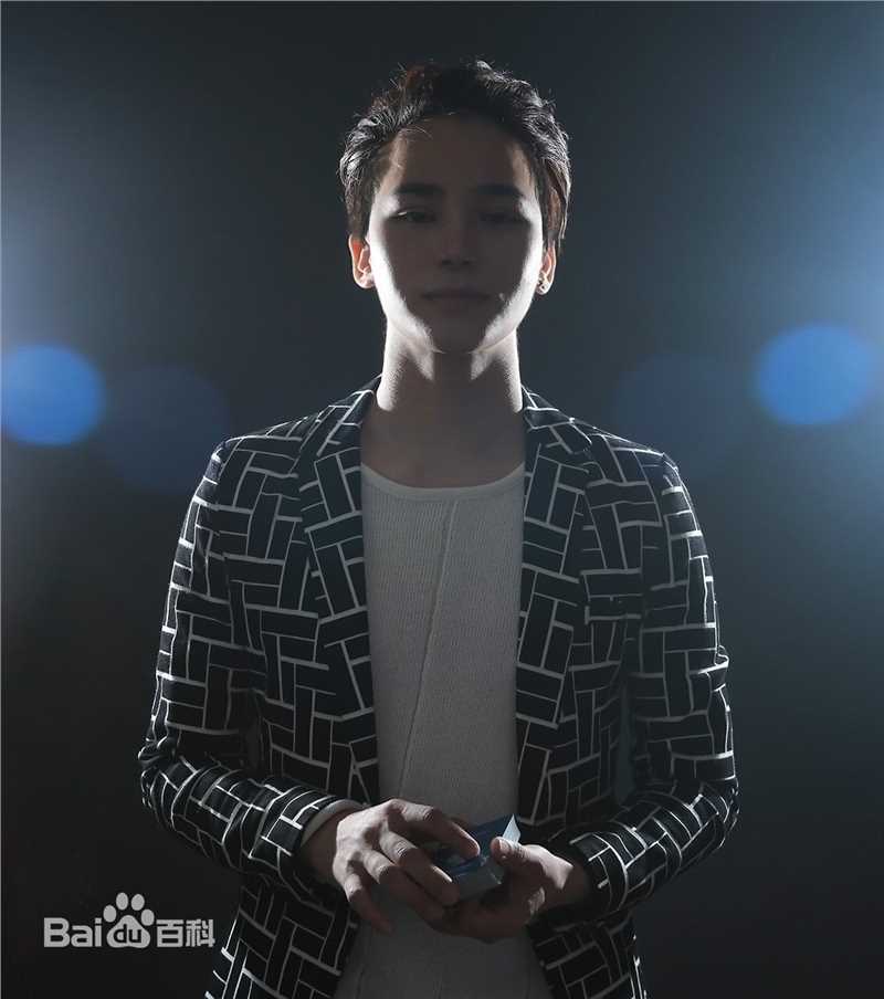 陈奕天(Eachen)：个人相册素颜照壁纸