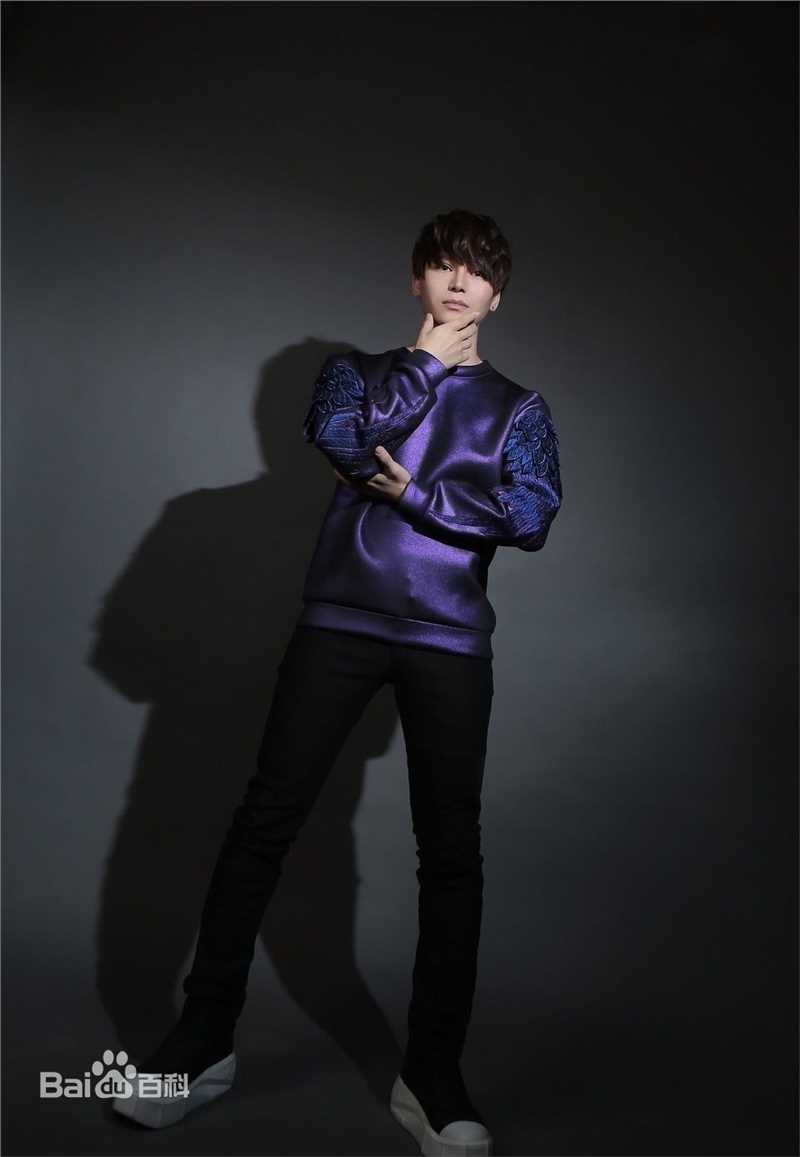 陈奕天(Eachen)：个人相册素颜照壁纸