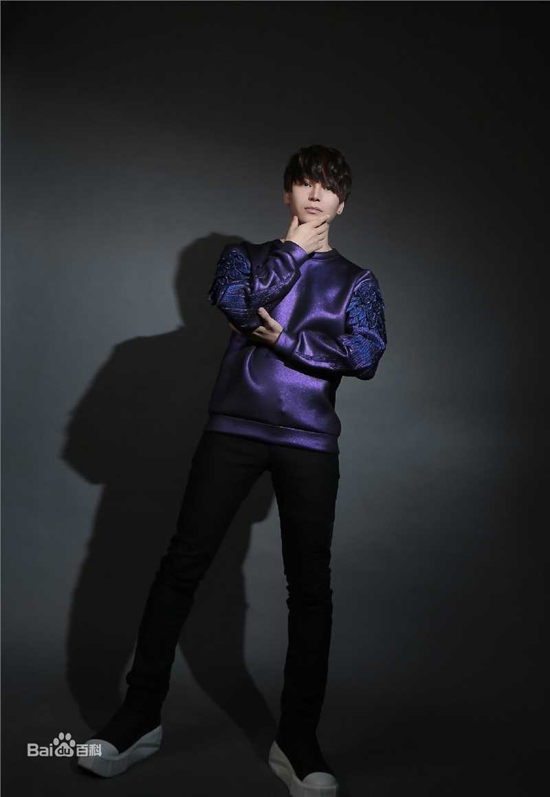 陈奕天(Eachen)：个人相册素颜照壁纸