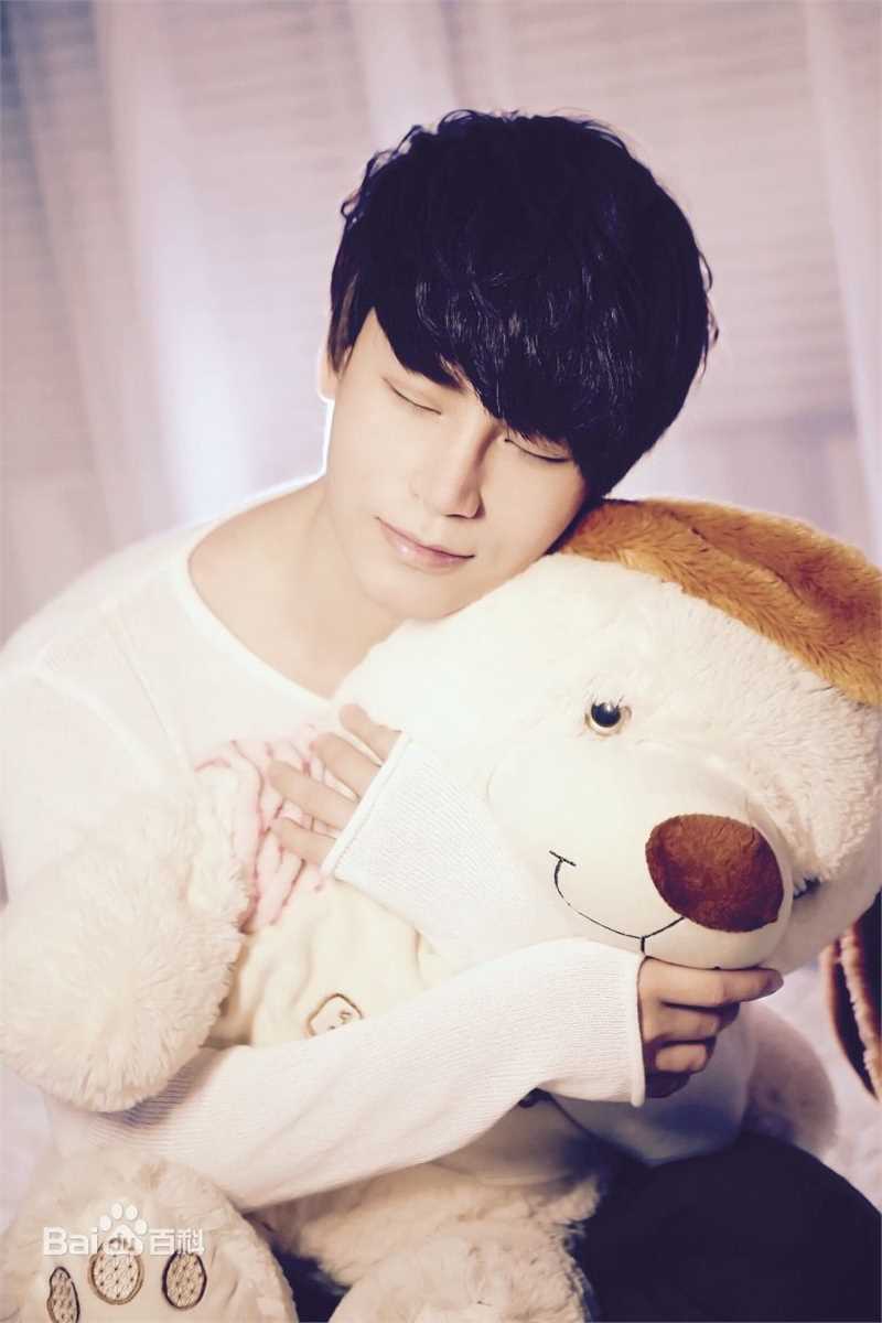 陈奕天(Eachen)：个人相册素颜照壁纸