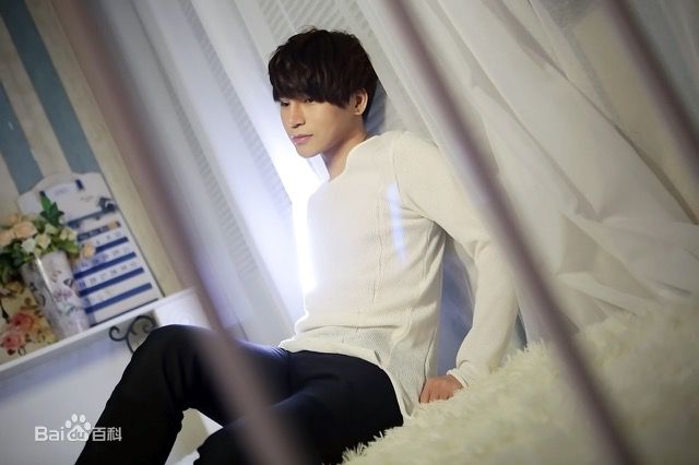 陈奕天(Eachen)：个人相册素颜照壁纸