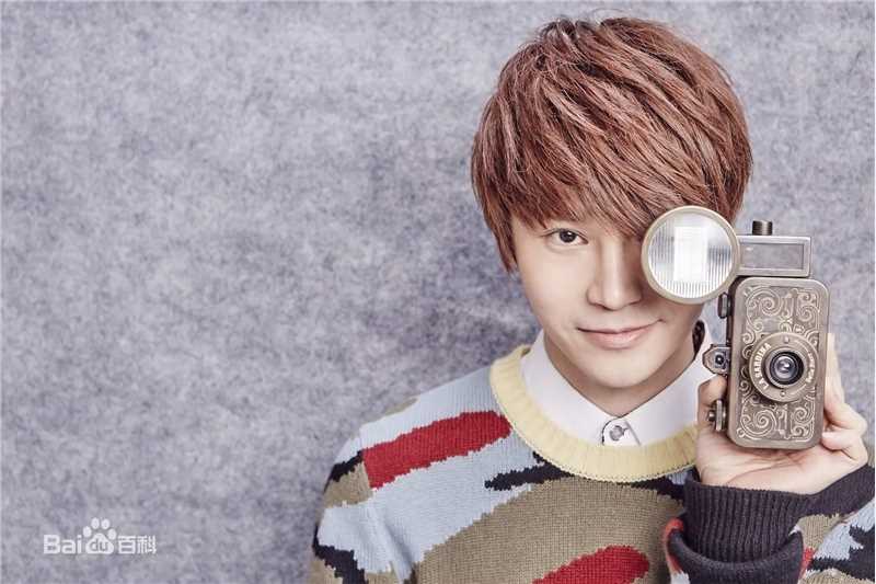 陈奕天(Eachen)迷彩性感图片图集