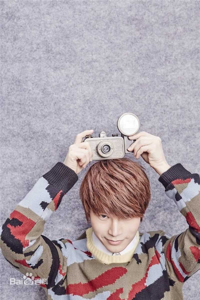 陈奕天(Eachen)迷彩性感图片图集