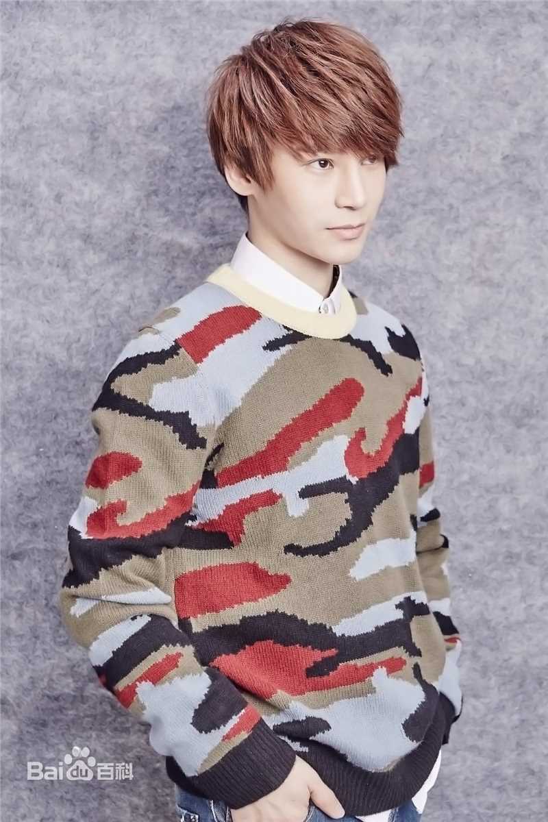 陈奕天(Eachen)迷彩性感图片图集