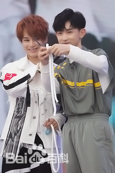 陈奕天(Eachen)粉丝嘉年华性感图片图集