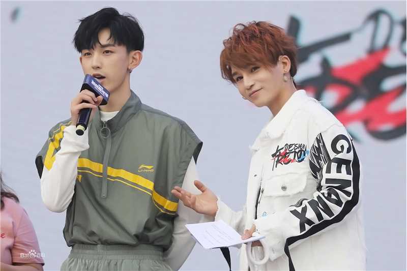 陈奕天(Eachen)粉丝嘉年华性感图片图集