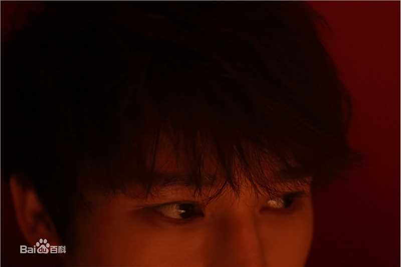 陈奕天(Eachen)月日挂红