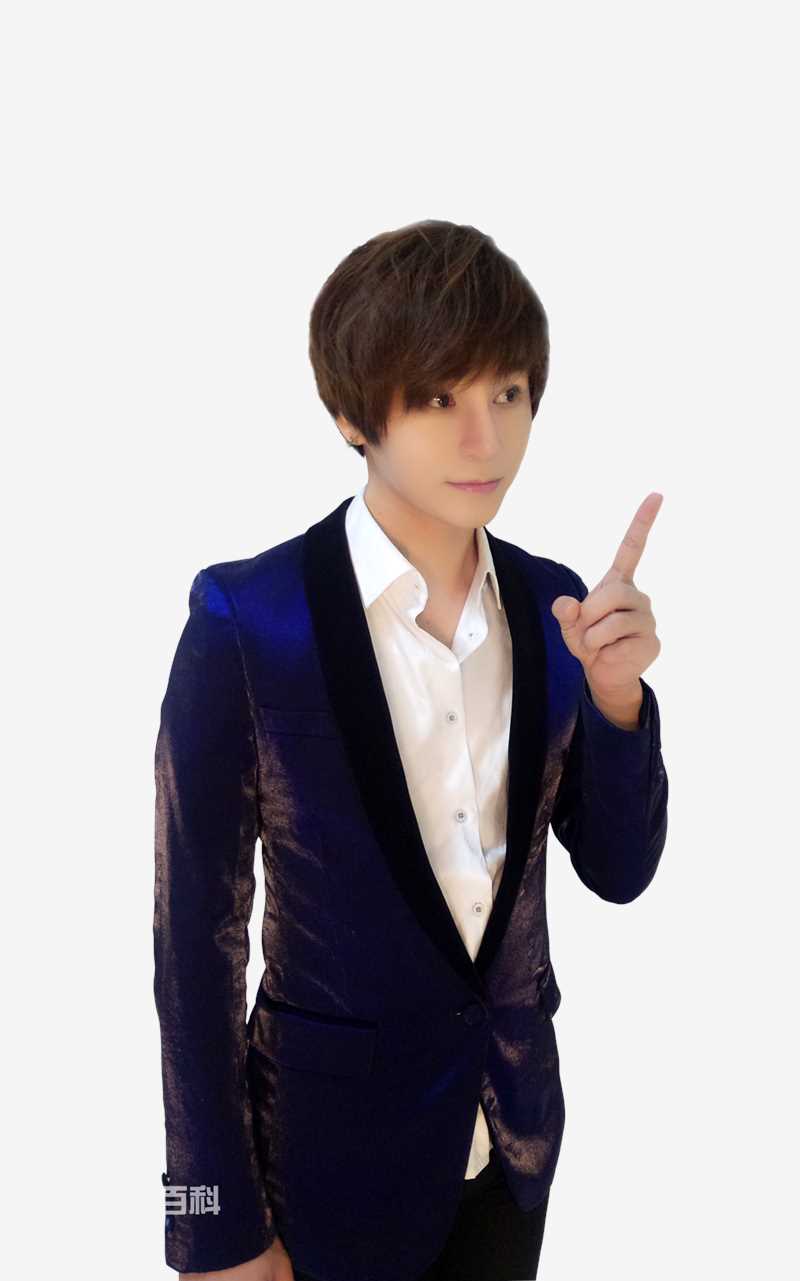 陈奕天(Eachen)形象照前后照片