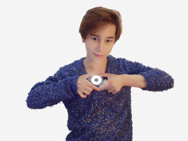 陈奕天(Eachen)形象照前后照片