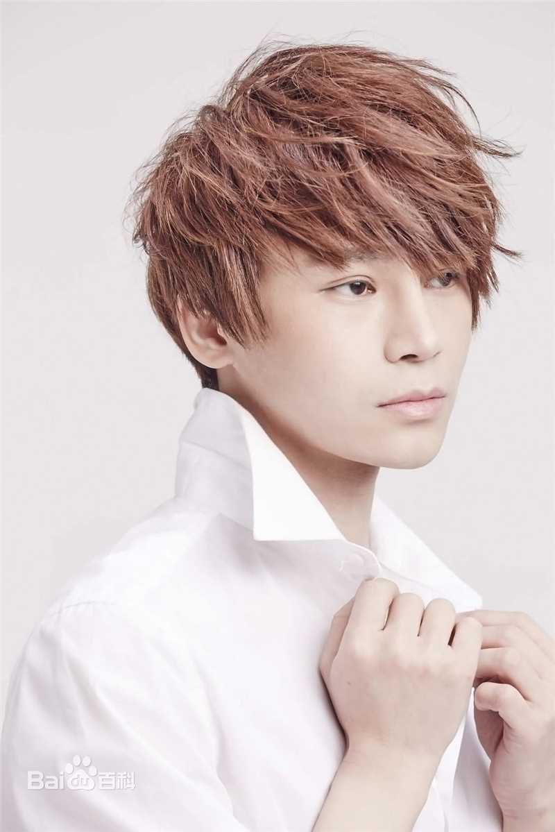 陈奕天(Eachen)最新壁纸