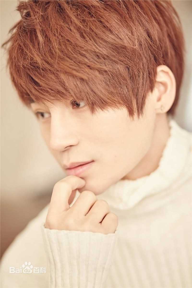 陈奕天(Eachen)最新壁纸