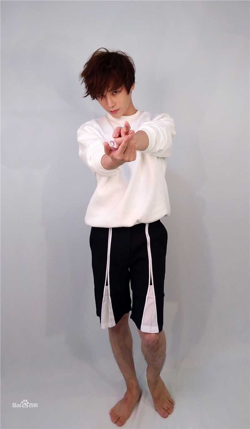 陈奕天(Eachen)最全II相册