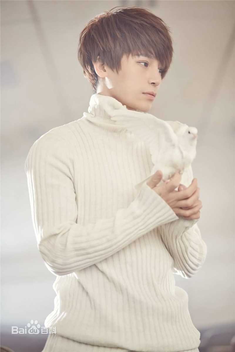 陈奕天(Eachen)最全火车壁纸