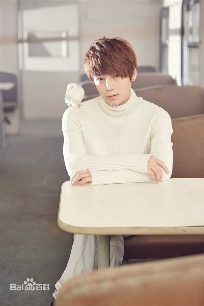 陈奕天(Eachen)最全火车壁纸