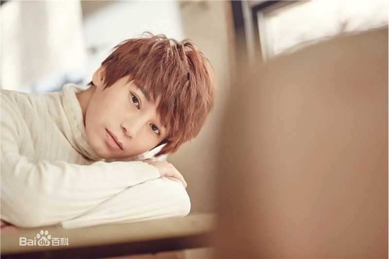 陈奕天(Eachen)最全火车壁纸