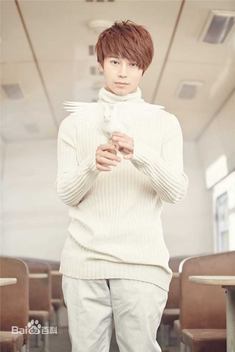 陈奕天(Eachen)最全火车壁纸