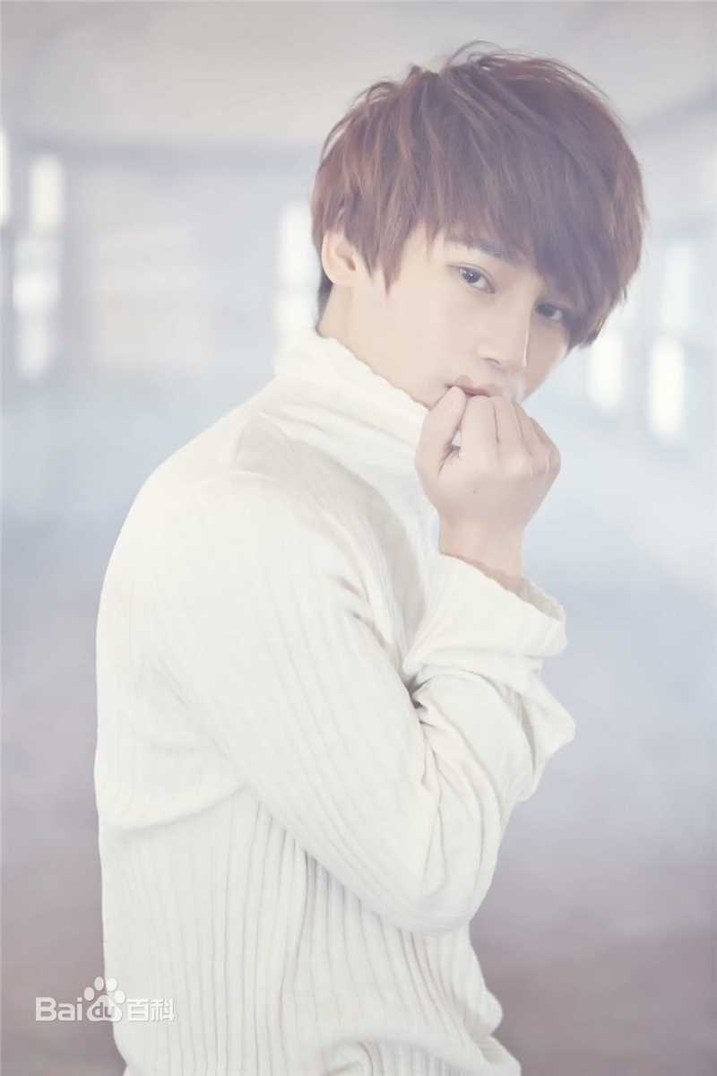 陈奕天(Eachen)最全火车壁纸