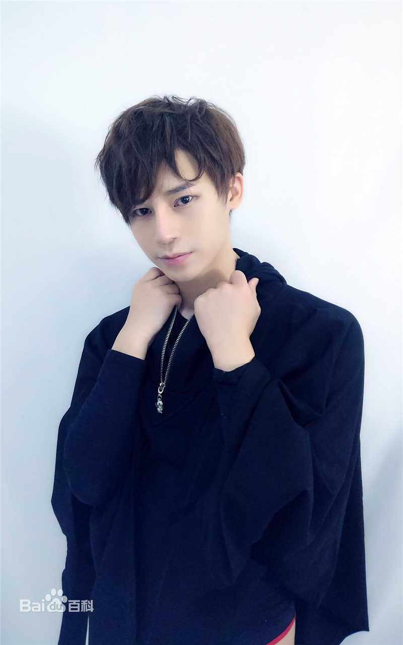 陈奕天(Eachen)精选披肩图册