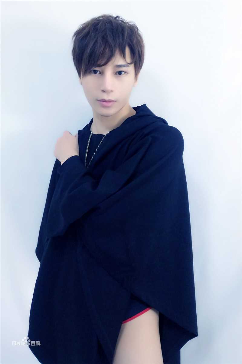 陈奕天(Eachen)精选披肩图册