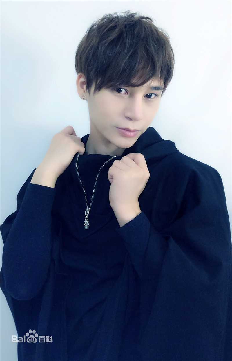 陈奕天(Eachen)精选披肩图册