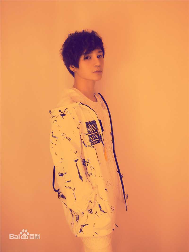 陈奕天(Eachen)黄色系壁纸壁纸