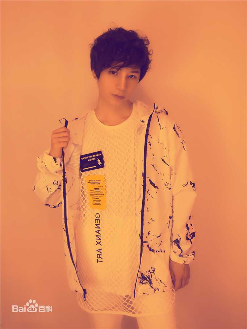 陈奕天(Eachen)黄色系壁纸壁纸