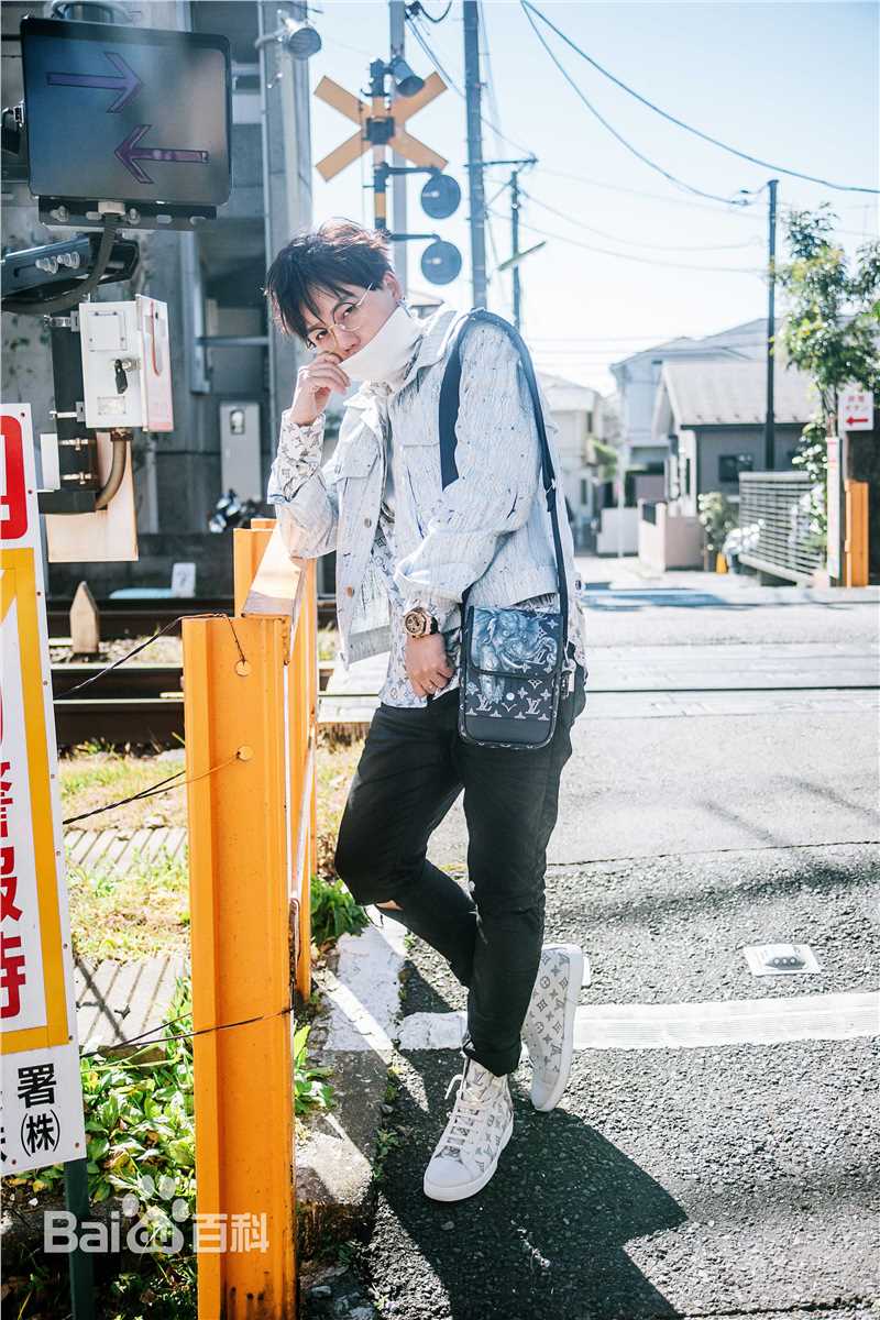 刘维(Julius)日本街拍素颜照相册