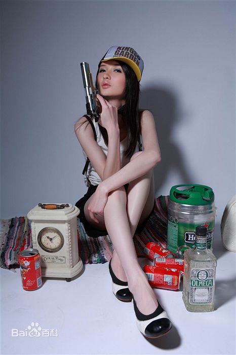 高清王诗蒙图片