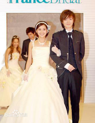 洪卓立(Ken Hung ，Hung Cheuk Lap)与阿SA婚纱图片图集