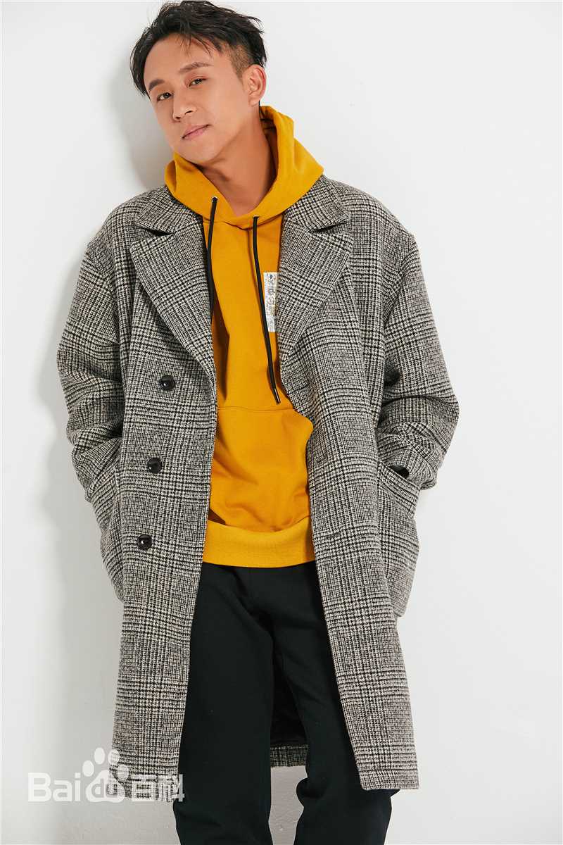 高清刘亭作图片