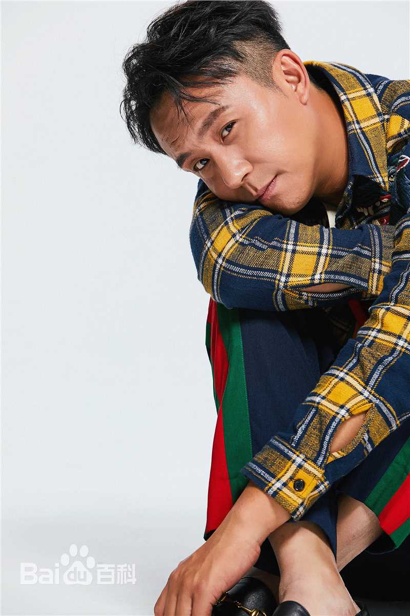 最新刘亭作壁纸