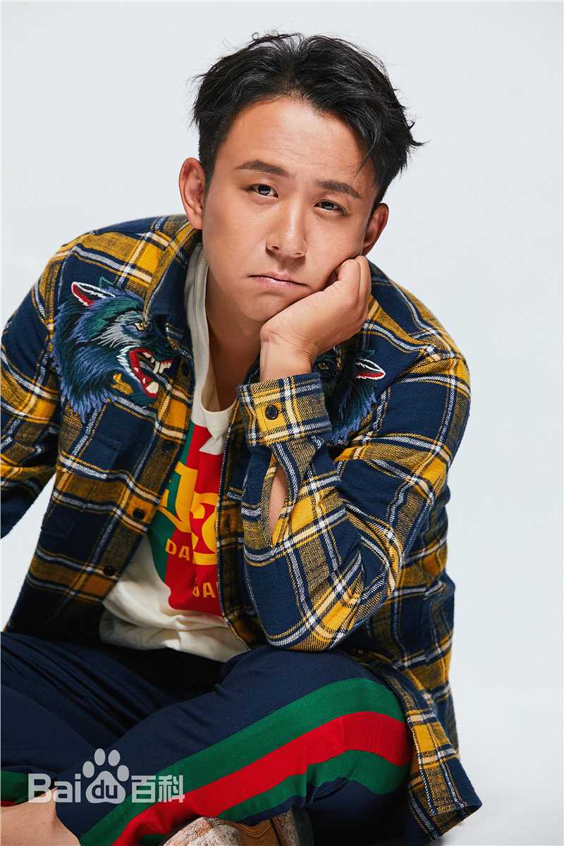 最新刘亭作壁纸