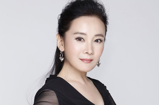 最新娜仁花性感图片