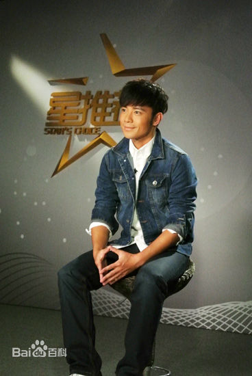 最全王钧赫(Eric)在宣传《亲情保卫战》中的相册