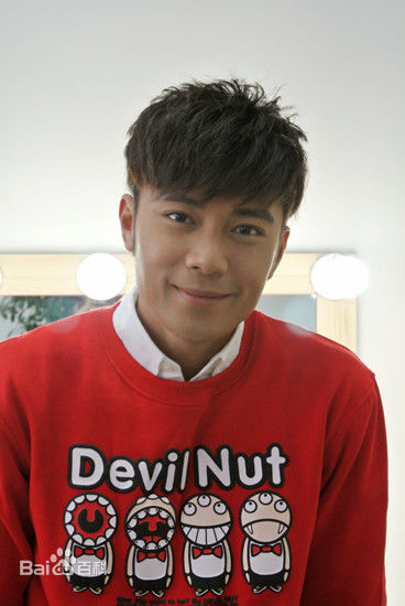 最全王钧赫(Eric)在宣传《亲情保卫战》中的相册