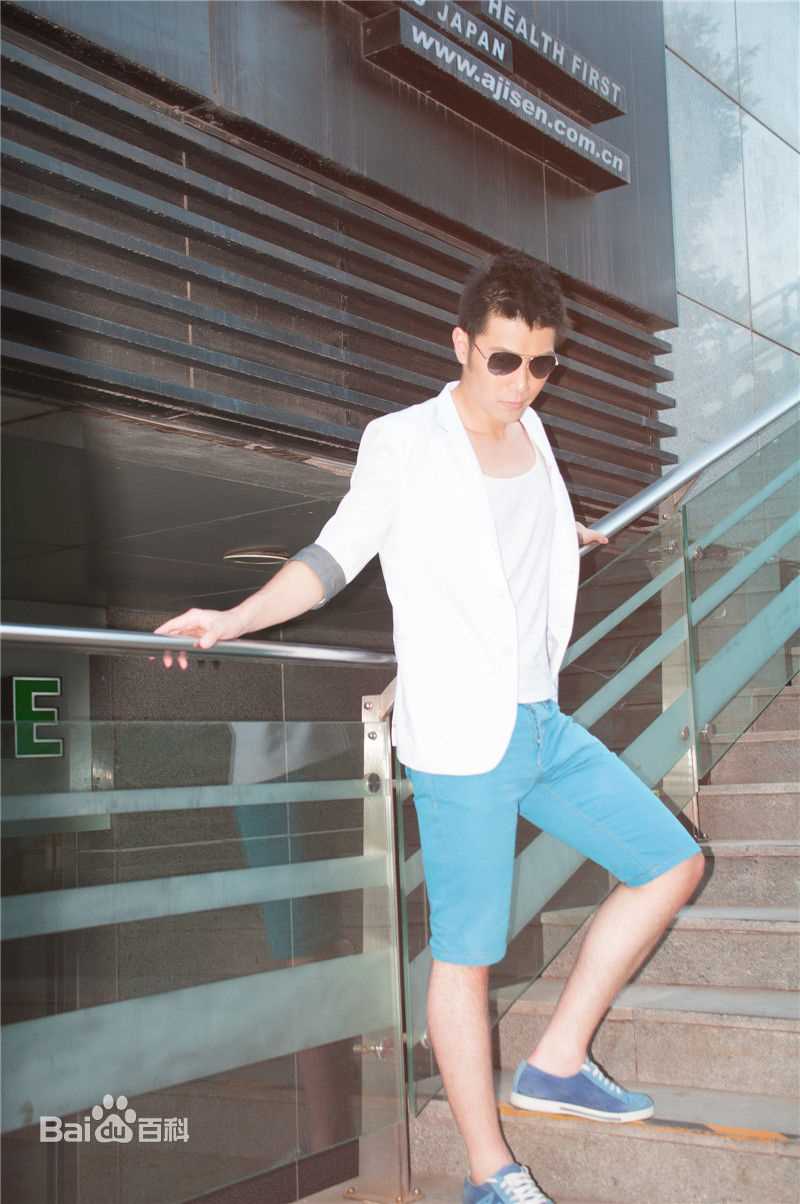 王钧赫(Eric)全能偶像性感图片壁纸