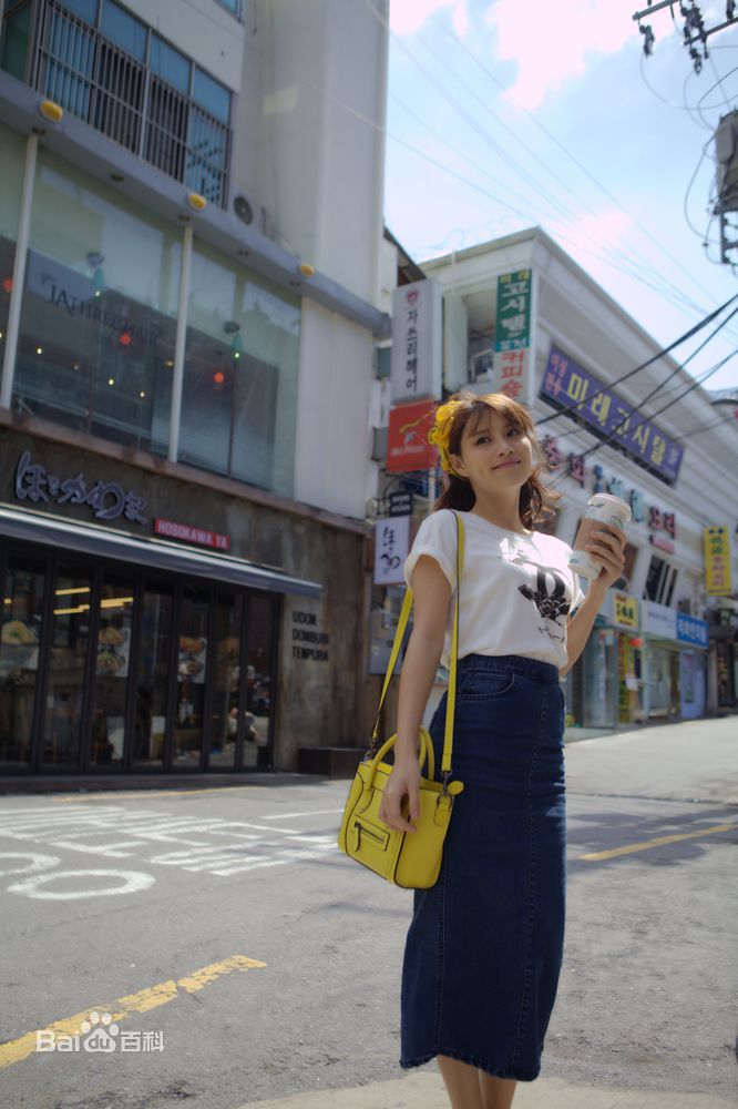 蔡蝶(Vanessa)韩国街拍素颜照相册