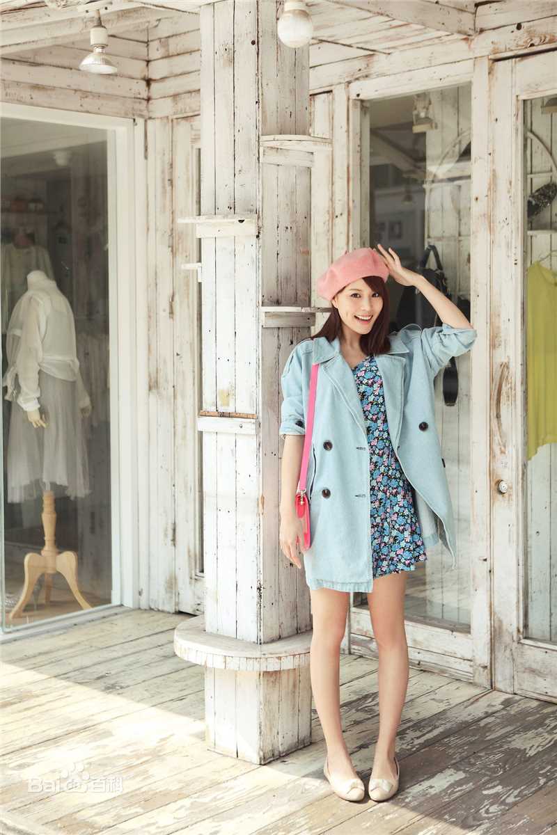 蔡蝶(Vanessa)韩国街拍素颜照相册