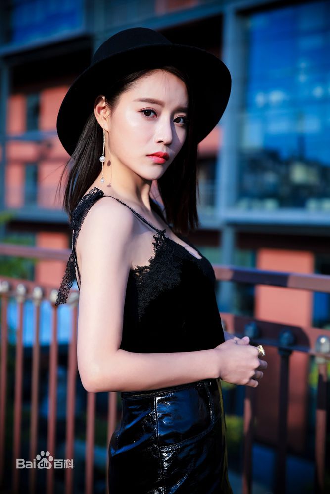 蔡蝶(Vanessa)街拍壁纸壁纸