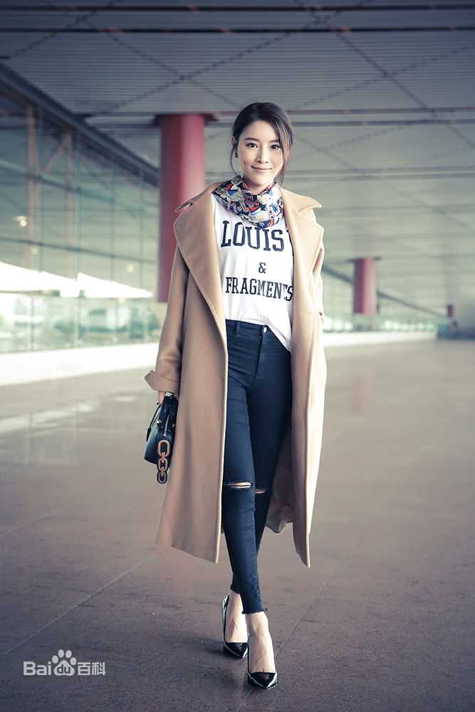 蔡蝶(Vanessa)街拍壁纸壁纸