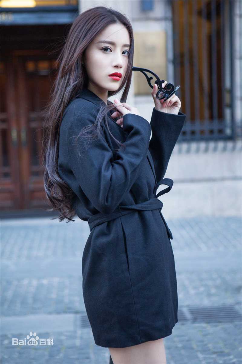 蔡蝶(Vanessa)街拍壁纸壁纸