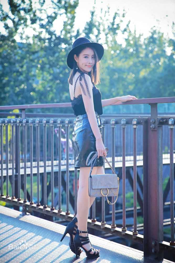 蔡蝶(Vanessa)街拍壁纸壁纸