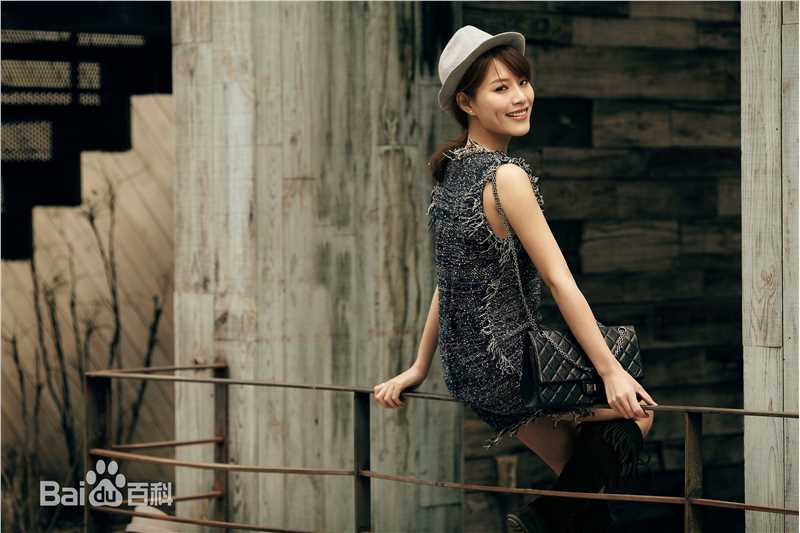 蔡蝶(Vanessa)街拍壁纸壁纸