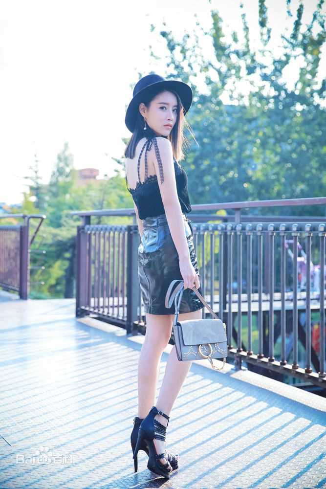 蔡蝶(Vanessa)街拍壁纸壁纸