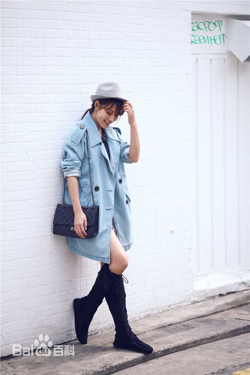 蔡蝶(Vanessa)街拍壁纸壁纸